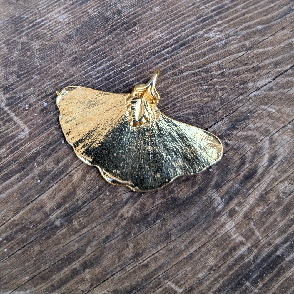 Gold Dipped Ginkgo Leaf Pendant - Picture 3 of 7